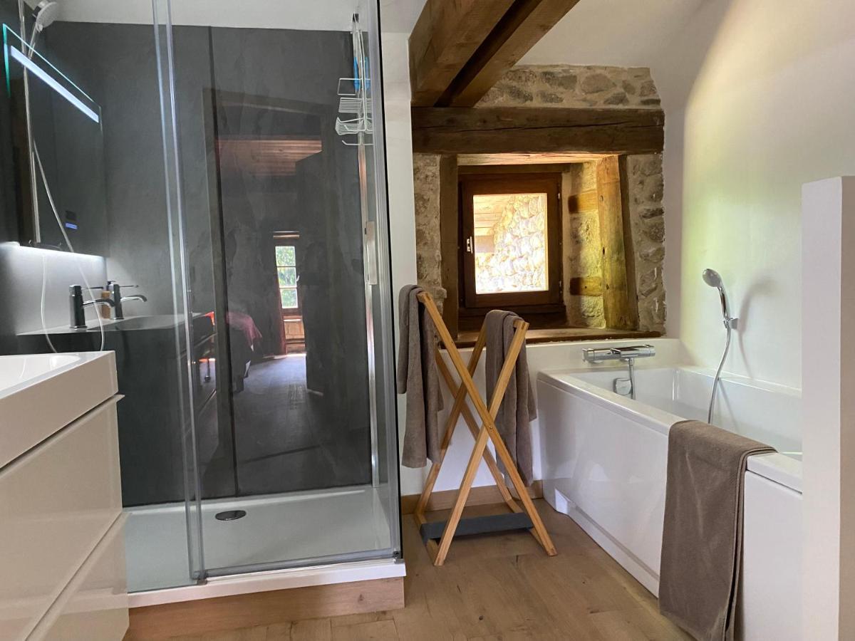 Bed and Breakfast La Vaisse Ambert Exterior foto