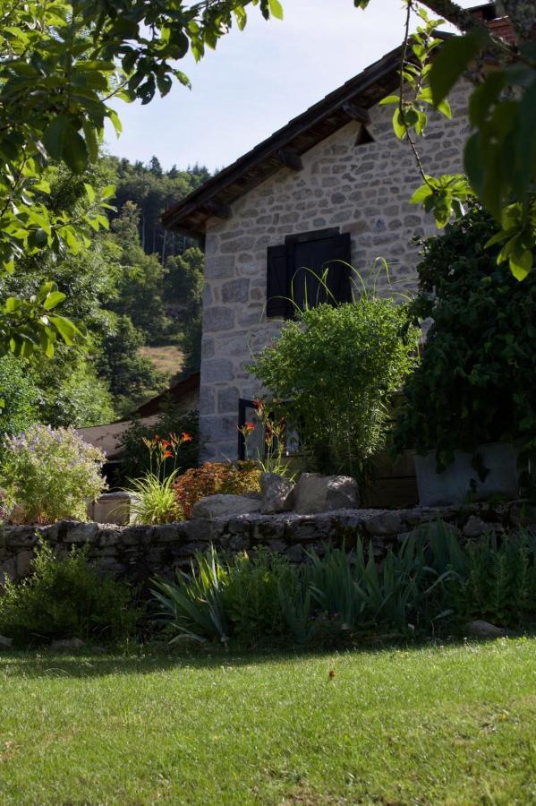 Bed and Breakfast La Vaisse Ambert Exterior foto